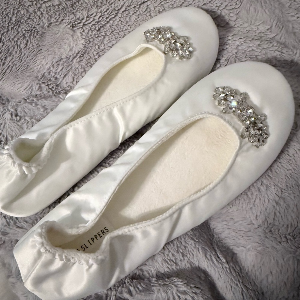 Bridal White Rhinestone Embellished Slippers